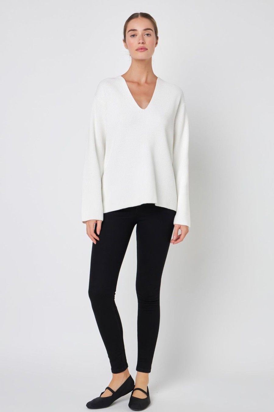 Best V-Neckline Long Sleeve Sweater Knits