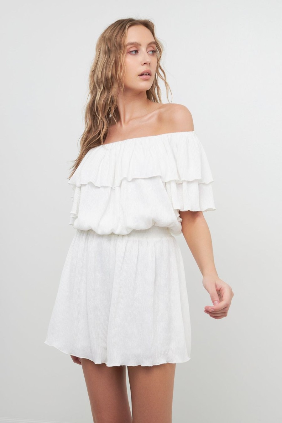 Wholesale Texture Knit Ruffled Romper Jumpsuits & Rompers